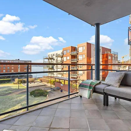 Heimby - Parking - Balcony